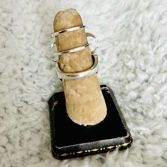 3/$15 Set of 3 Silver Turquoise Bohemian Rings - Picture 3 of 6